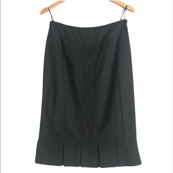 Escada Dresses & Skirts - Escada Charcoal Wool Pleat Work Skirt Size 38